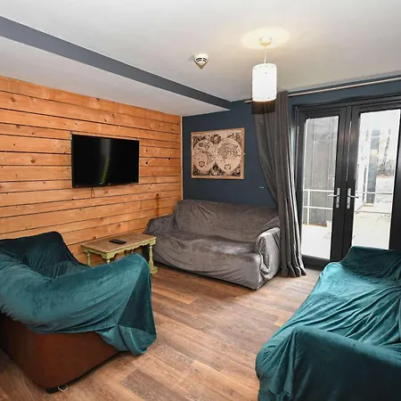 Convenient Budget 3bed Shared Kitchen Apartmán *