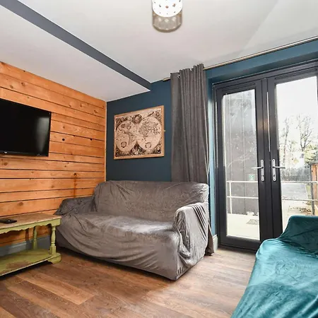 Convenient Budget 3bed Shared Kitchen Лідс