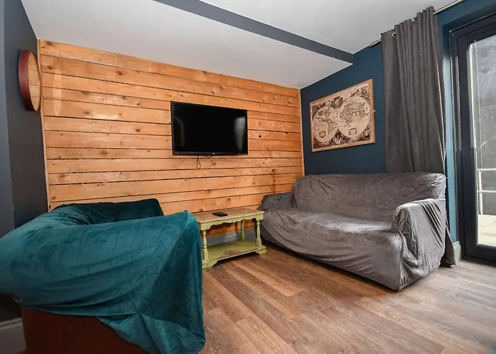 公寓 Convenient Budget 3bed Shared Kitchen *