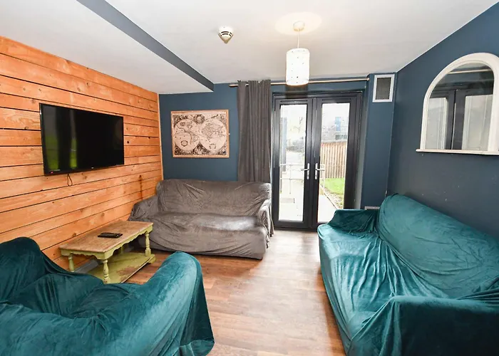 Convenient Budget 3bed Shared Kitchen * Λιντς